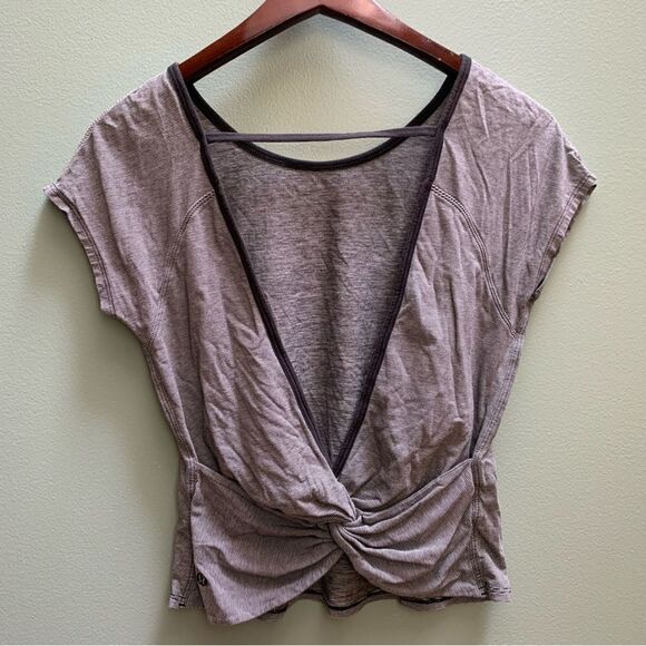 Lululemon Athletica Short Sleeve Size Small - Picture 1 of 4